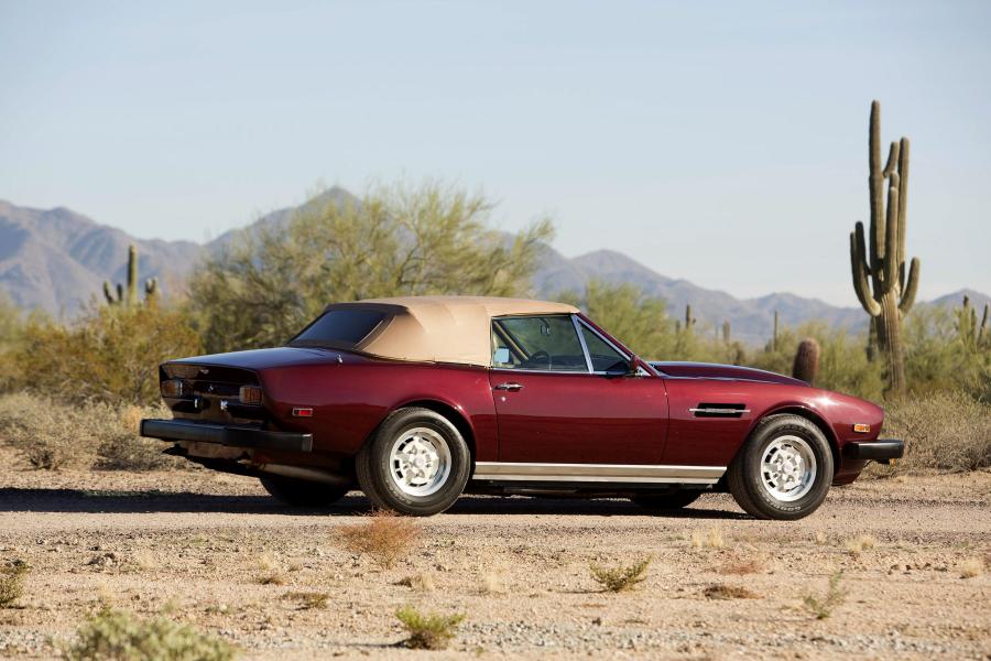  Aston Martin V8 Volante (Series I) 1979 года  (NA) (фото 12 из 18)